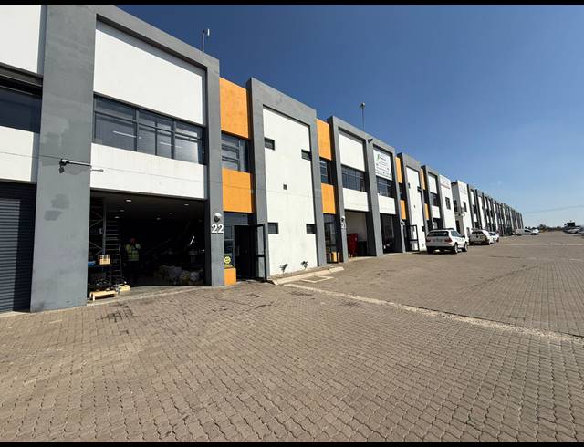 206M² WAREHOUSE TO LET IN SPARTAN